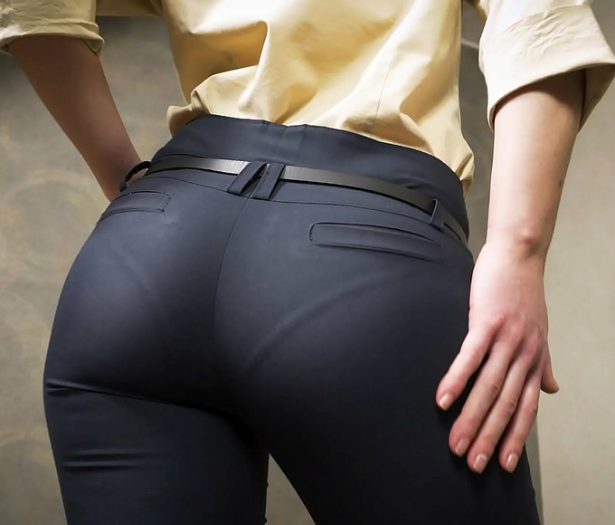 JAV Enchantress Reveals Her Luscious Assets in Tight Workwear, Teases Her Visible Panty Line