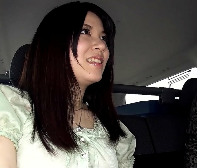 Check out Hot Japanese Teen Madoka Araki Seducing a Stranger with her Oral Skills in a Car!